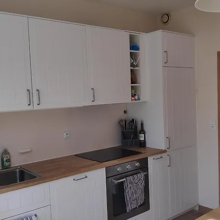 Vakantiehuis Maison Independante Avec Jardin Et Acces Direct A La - Fr-1-418-20 Le Palais